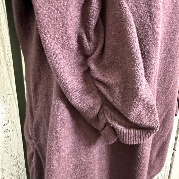 Banana Republic V-neck Sweater Women XL 3/4 Ruche Sleeve Sides Burgundy Y2K Vibe - Picture 9 of 13